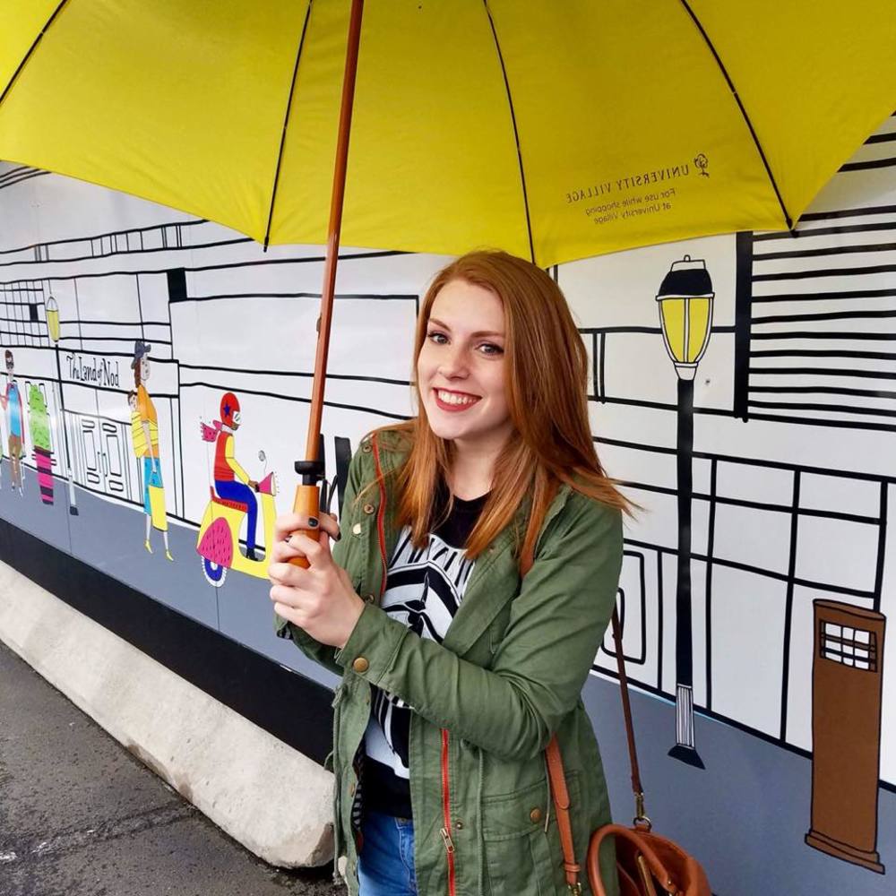 Meet your Posher, Brenna